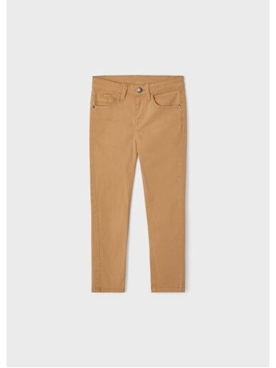 Mayoral smėlio spalvos „Slim fit“ kirpimo kelnės 4469D129 Mayoral smėlio spalvos „Slim fit“ kirpimo kelnės 4469D129