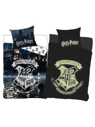 Tamsoje švytinčios patalynės komplektas Harry Potter Hogwarts 3463D358 Tamsoje švytinčios patalynės komplektas Harry Potter Hogwarts 3463D358